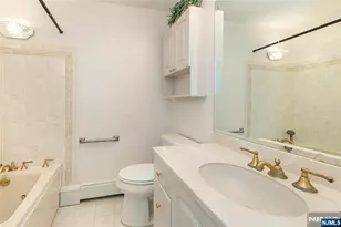 492 Blue Hill Terrace, Franklin Lakes, NJ 07417 - Photo 21