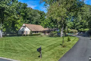 492 Blue Hill Terrace, Franklin Lakes, NJ 07417 - Photo 29
