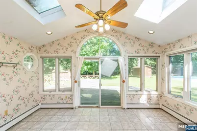 492 Blue Hill Terrace, Franklin Lakes, NJ 07417 - Photo 9