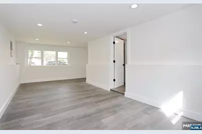 73 Rucereto Avenue, Dumont, NJ 07628 - Photo 27