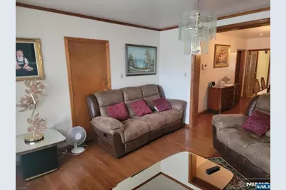 581 7th Street, Newark, NJ 07107 - Photo 1