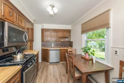 9-10 Malcolm Terrace, Fair Lawn, NJ 07410 - Photo 3