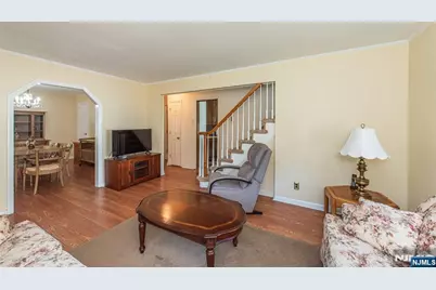 9-10 Malcolm Terrace, Fair Lawn, NJ 07410 - Photo 9