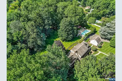 1 Carlyle Place, Hillsdale, NJ 07642 - Photo 5