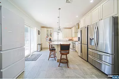 897 Virgil Avenue, Ridgefield, NJ 07657 - Photo 27
