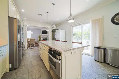 897 Virgil Avenue, Ridgefield, NJ 07657 - Photo 31