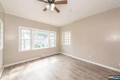 40 Olive Street 2 #2, Bloomfield, NJ 07003 - Photo 3