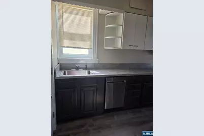 24 Pleasant 2 #2, Clifton, NJ 07013 - Photo 13