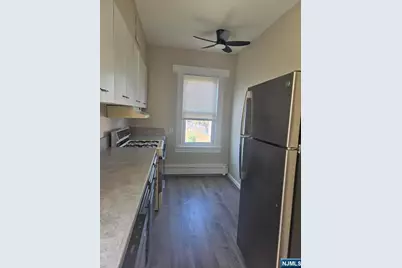 24 Pleasant 2 #2, Clifton, NJ 07013 - Photo 9