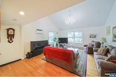 602 Studio Road, Ridgefield, NJ 07657 - Photo 13