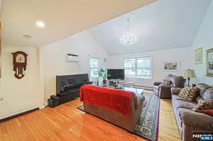 602 Studio Rd, Ridgefield, NJ 07657 - Photo 13
