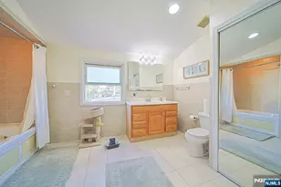 602 Studio Rd, Ridgefield, NJ 07657 - Photo 29