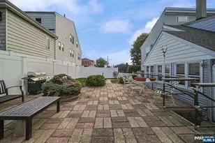 602 Studio Rd, Ridgefield, NJ 07657 - Photo 5