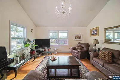 602 Studio Road, Ridgefield, NJ 07657 - Photo 9