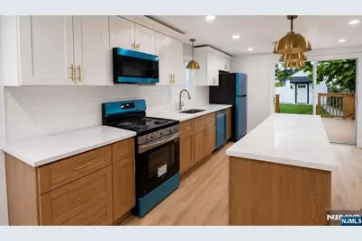 290 20th, Newark, NJ 07103 - Photo 9