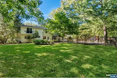 11 Dogwood Court, Mahwah, NJ 07430 - Photo 23
