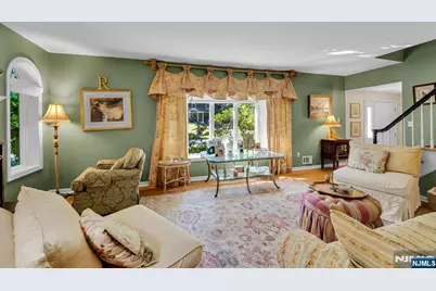 11 Dogwood Court, Mahwah, NJ 07430 - Photo 9