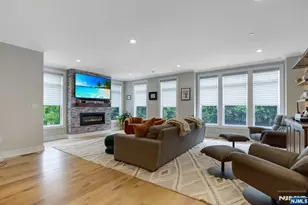 98 Cinnamon Dr, Upper Saddle River, NJ 07458 - Photo 3