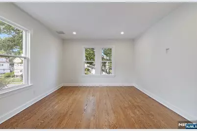 172 Boiling Springs Avenue, East Rutherford, NJ 07073 - Photo 23