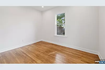 172 Boiling Springs Avenue, East Rutherford, NJ 07073 - Photo 17