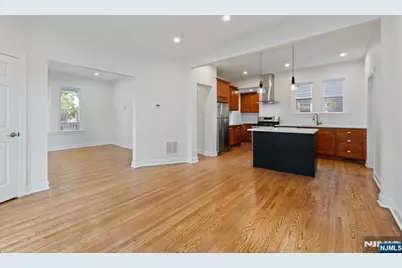 172 Boiling Springs Avenue, East Rutherford, NJ 07073 - Photo 9