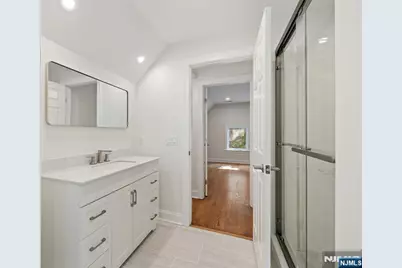 172 Boiling Springs Avenue, East Rutherford, NJ 07073 - Photo 33