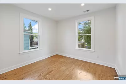 172 Boiling Springs Avenue, East Rutherford, NJ 07073 - Photo 25