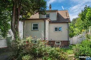 225 Elm Ave, Bogota, NJ 07603 - Photo 23