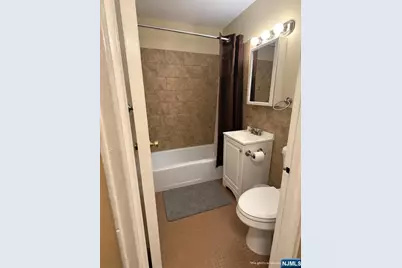 245 Anderson Street 4I #4i, Hackensack, NJ 07601 - Photo 5