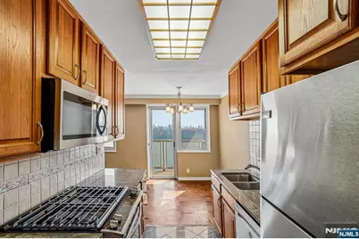 6600 Boulevard East 17 N #17 N, West New York, NJ 07093 - Photo 9