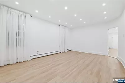 813 20th Street, Union City, NJ 07087 - Photo 3