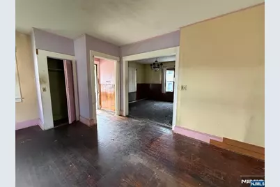 302 Roosevelt Square, Englewood, NJ 07631 - Photo 3