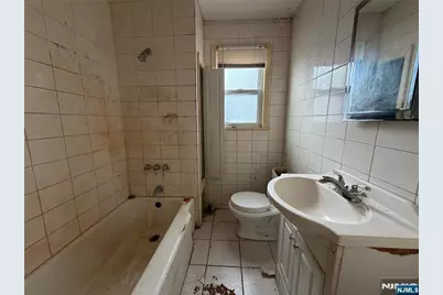 302 Roosevelt Square, Englewood, NJ 07631 - Photo 7