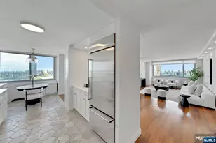 1600 Parker Ave 15C, Fort Lee, NJ 07024 - Photo 3