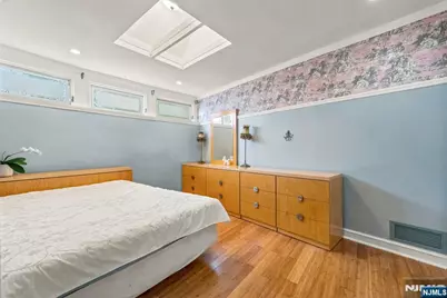 387 Spring Valley Road, Paramus, NJ 07652 - Photo 25