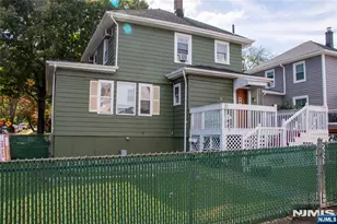 883 Ray Ave, Ridgefield, NJ 07657 - Photo 17