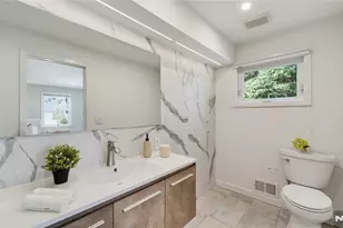 347 Fifth Ave, River Edge, NJ 07661 - Photo 9