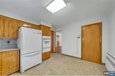 9 Carlen Court, Fairview, NJ 07022 - Photo 9
