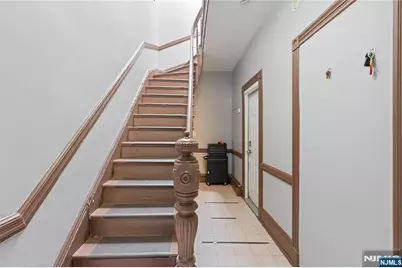 517 Monastery Place, Union City, NJ 07087 - Photo 19