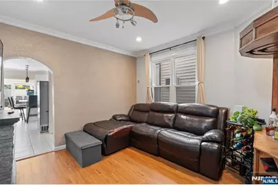 517 Monastery Place, Union City, NJ 07087 - Photo 9
