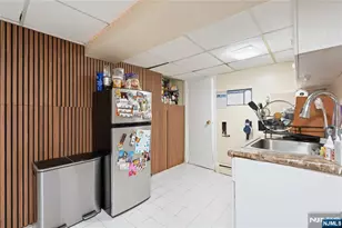 517 Monastery Pl, Union City, NJ 07087 - Photo 33
