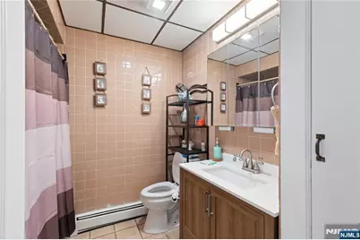 517 Monastery Place, Union City, NJ 07087 - Photo 15