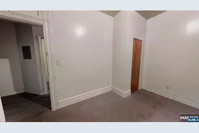 504 Springfield, Newark, NJ 07103 - Photo 13