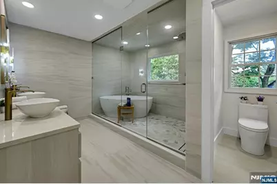 9 Crestview Court, Montclair, NJ 07042 - Photo 19