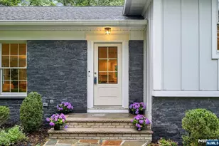 9 Crestview Ct, Montclair, NJ 07042 - Photo 3
