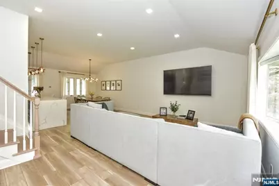 21 Branton Street, Park Ridge, NJ 07656 - Photo 7