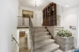 1111 Cumbermeade Rd, Fort Lee, NJ 07024 - Photo 15