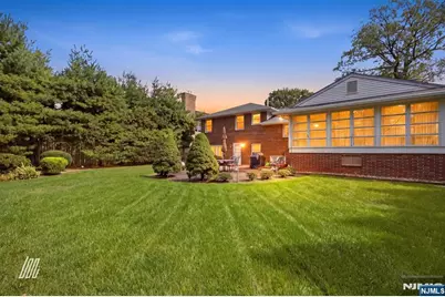 1111 Cumbermeade Road, Fort Lee, NJ 07024 - Photo 3