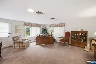 1111 Cumbermeade Rd, Fort Lee, NJ 07024 - Photo 25
