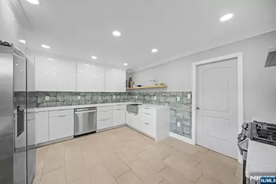 45 Leonard, Wayne, NJ 07470 - Photo 7